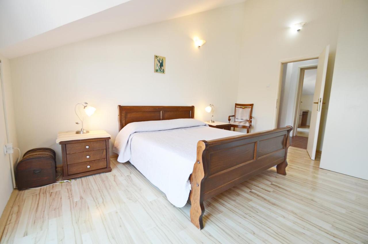 Dubravcevic Residence Тиват Екстериор снимка