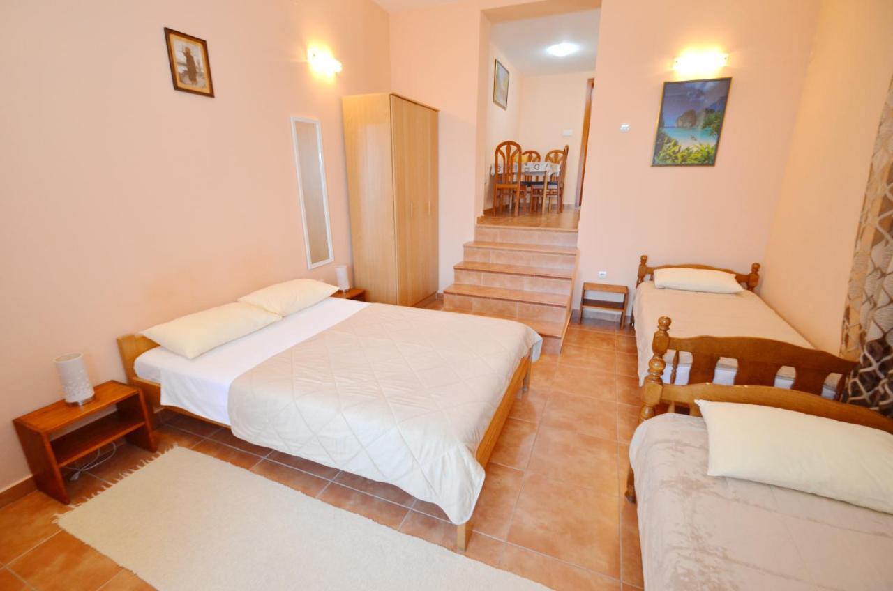 Dubravcevic Residence Тиват Екстериор снимка