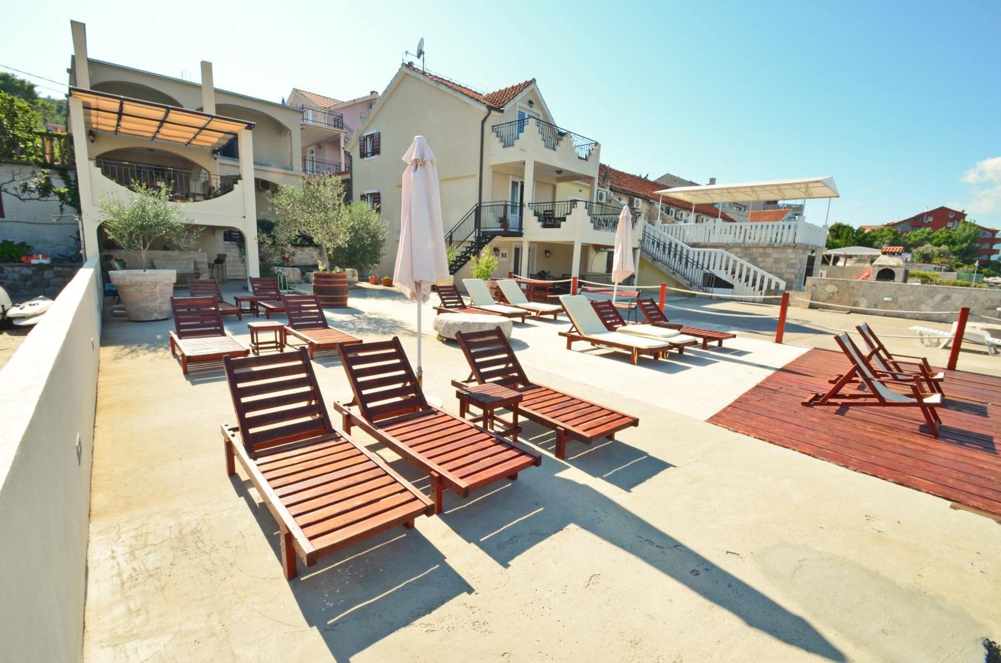 Dubravcevic Residence Тиват Екстериор снимка